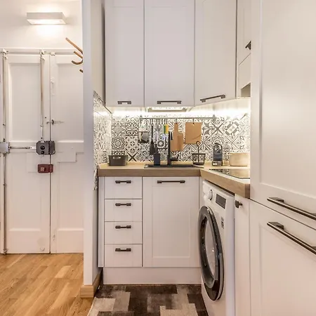 Appartement Sapienza - Modern House In Piazza Bologna